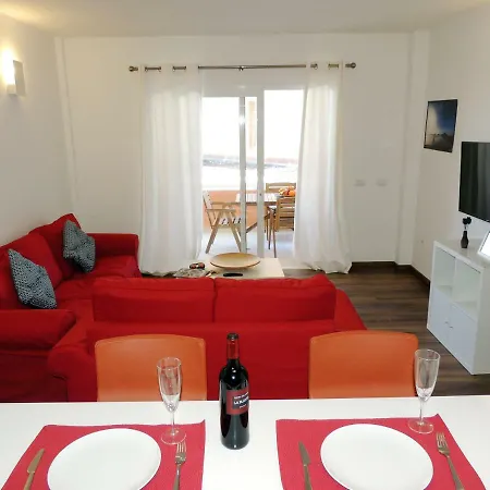 Under The Sun With Sea Views Apartment *